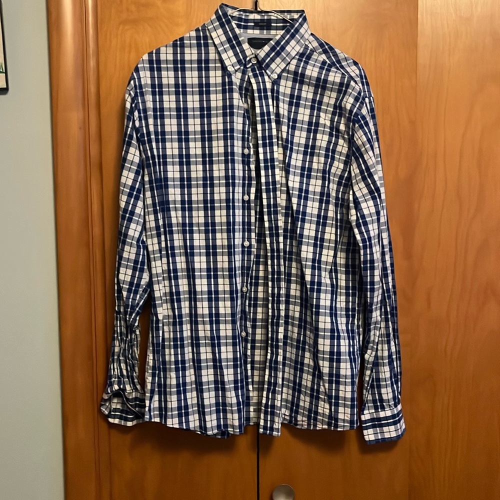 EUC men’s dress shirt